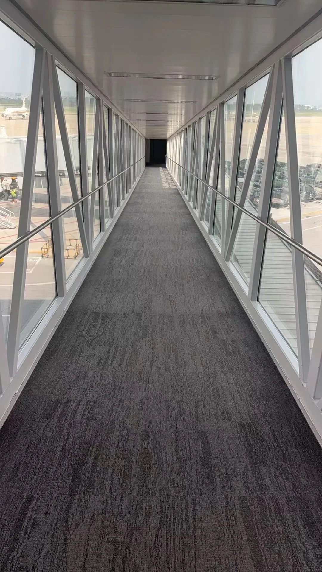 Carpet tiles for office and commercial space